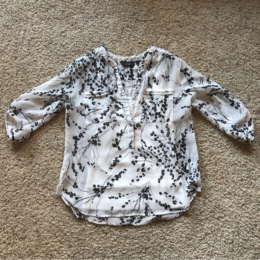 Women’s | Apt. 9 | Half Sleeve Blouse attached with a Tank Top